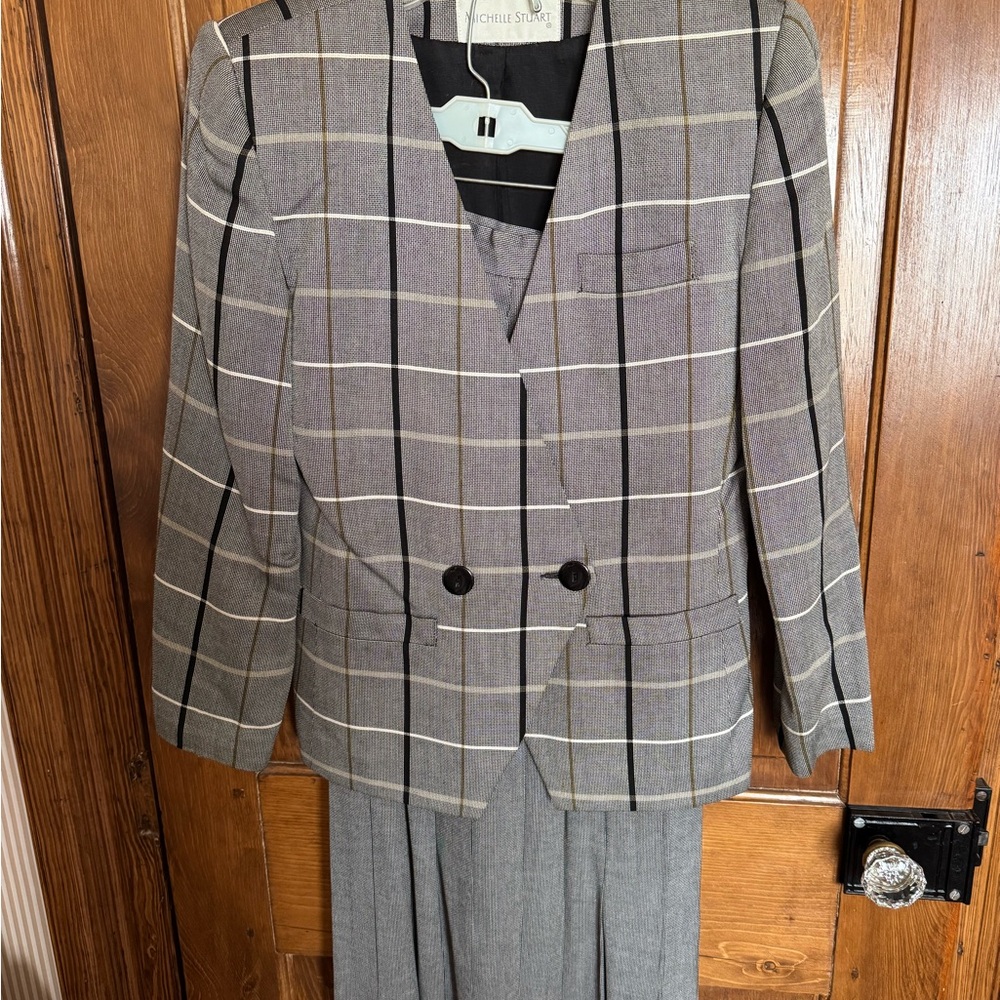 Michelle Stuart Black/Gray Plaid Double-Breasted Suit Blazer and pleated skirt.